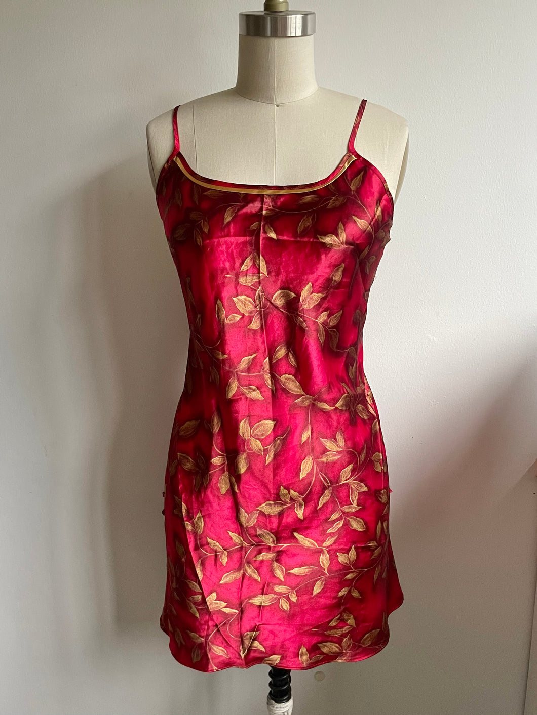 Vintage red mini slip with side slit (M)