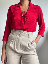 Load image into Gallery viewer, Vintage red tie front blouse (M-XL)
