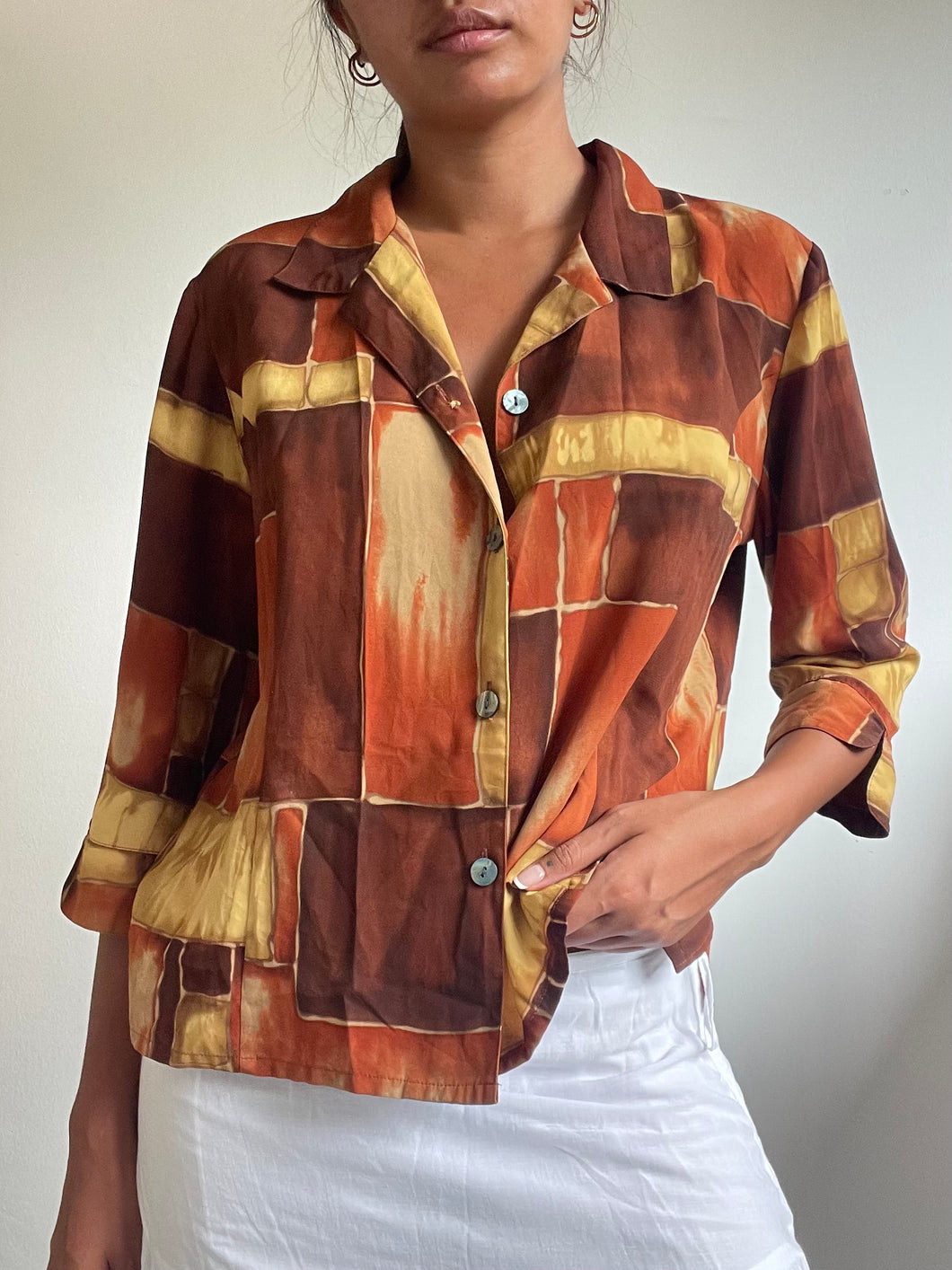 Vintage 90s button down shirt (M-L)