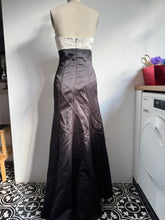Load image into Gallery viewer, 2000s black and white gown (M)
