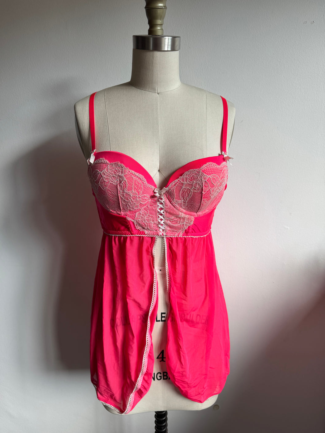 Hot pink mini lingerie(70 B/C)