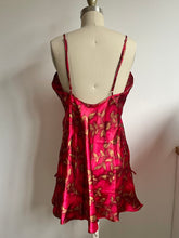 Load image into Gallery viewer, Vintage red mini slip with side slit (M)
