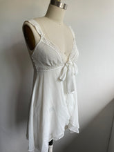 Load image into Gallery viewer, Vintage angelic tie front slip (XS-S)
