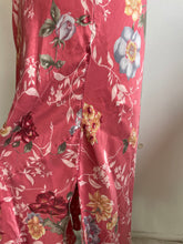 Load image into Gallery viewer, 100% bias silk floral maxi dress (M)
