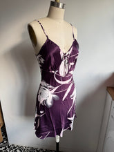 Load image into Gallery viewer, Vintage purple mini slip (S)
