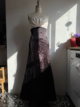 Load image into Gallery viewer, 2000s black and white gown (M)
