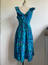 Load image into Gallery viewer, Vintage 90s ruffled artwork dress (M-L)

