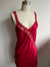 Load image into Gallery viewer, Vintage red mini slip (M)
