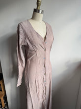 Load image into Gallery viewer, Vintage button down maxi dress (S)
