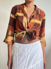 Load image into Gallery viewer, Vintage 90s button down shirt (M-L)
