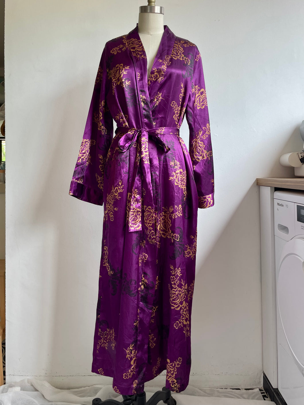 Vintage Morgan Taylor floral robe (S-M)