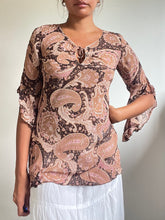 Load image into Gallery viewer, Early 2000s paisley top (S-M)
