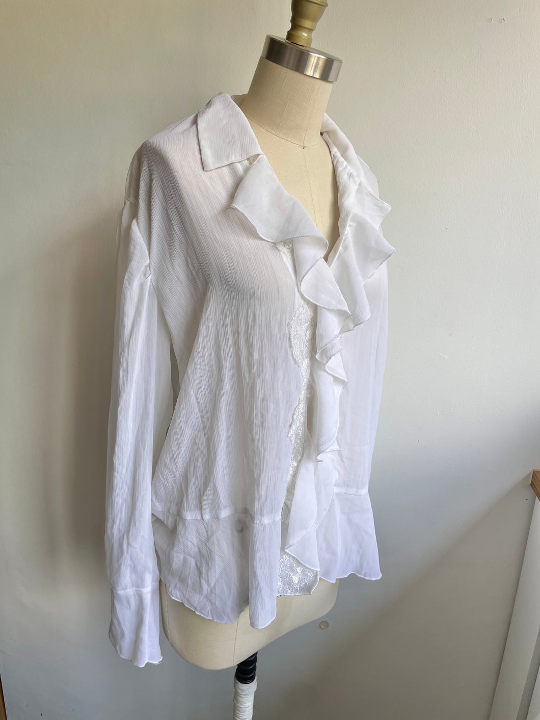 Vintage 90s ruffled blouse