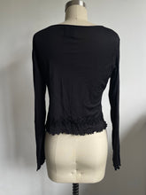 Load image into Gallery viewer, 2000s mesh long sleeve top (M)
