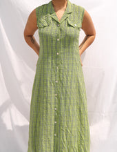 Load image into Gallery viewer, 90&#39;s green plaid button down maxi dress (M)
