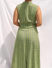 Load image into Gallery viewer, 90&#39;s green plaid button down maxi dress (M)
