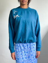 Load image into Gallery viewer, Vintage embroidered sweater
